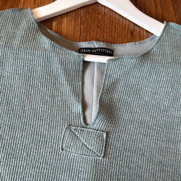 Urban Outfitters Jax turquoise inside out cropped notch neck sweater small - Picture 10 of 12